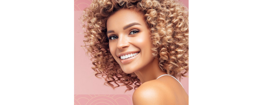 Metoda Curly Girl cu produsele Vitamin Recharge Eva Professional